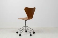 Scandinavian Modern Desk Chair In Teak By Arne Jacobsen For Fritz Hansen, 1970s -PAMONO Sales scandinavian modern desk chair in teak by arne jacobsen for fritz hansen 1970s 5
