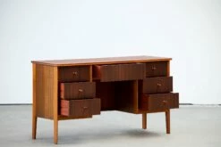 Scandinavian Office Desk -PAMONO Sales scandinavian office desk 2