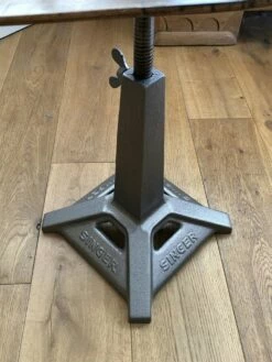 Singer Machinist Chairs By Simanco, 1930s, Set Of 4 -PAMONO Sales singer machinist chairs by simanco 1930s set of 4 7