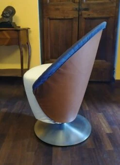 Small Italian Swivel Armchair, 1980s -PAMONO Sales small italian swivel armchair 1980s 2