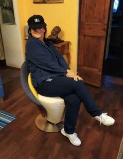 Small Italian Swivel Armchair, 1980s -PAMONO Sales small italian swivel armchair 1980s 5