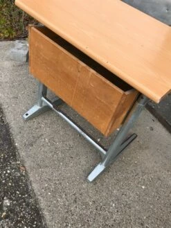 Swiss School Bench From Embru, 1960s -PAMONO Sales swiss school bench from embru 1960s 8