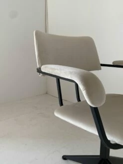 Swivel Armchair In Velvet And Steel, 1960s -PAMONO Sales swivel armchair in velvet and steel 1960s 9