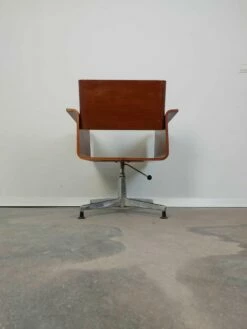 Swivel Chair With Armrests, 1970s -PAMONO Sales swivel chair with armrests 1970s 12