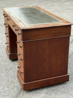Victorian Mahogany Pedestal Desk With Green Top -PAMONO Sales victorian mahogany pedestal desk with green top 10
