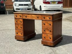 Victorian Mahogany Pedestal Desk With Green Top -PAMONO Sales victorian mahogany pedestal desk with green top 3