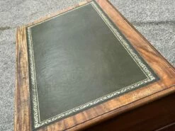 Victorian Mahogany Pedestal Desk With Green Top -PAMONO Sales victorian mahogany pedestal desk with green top 9