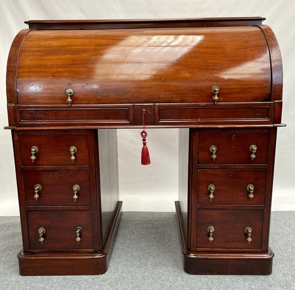 Victorian Walnut Cylinder Roll Up Desk With Secret Drawer, 1830s 3 Victorian Walnut Cylinder Roll Up Desk With Secret Drawer, 1830s