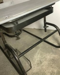 Vintage American School Desk -PAMONO Sales vintage american school desk 4