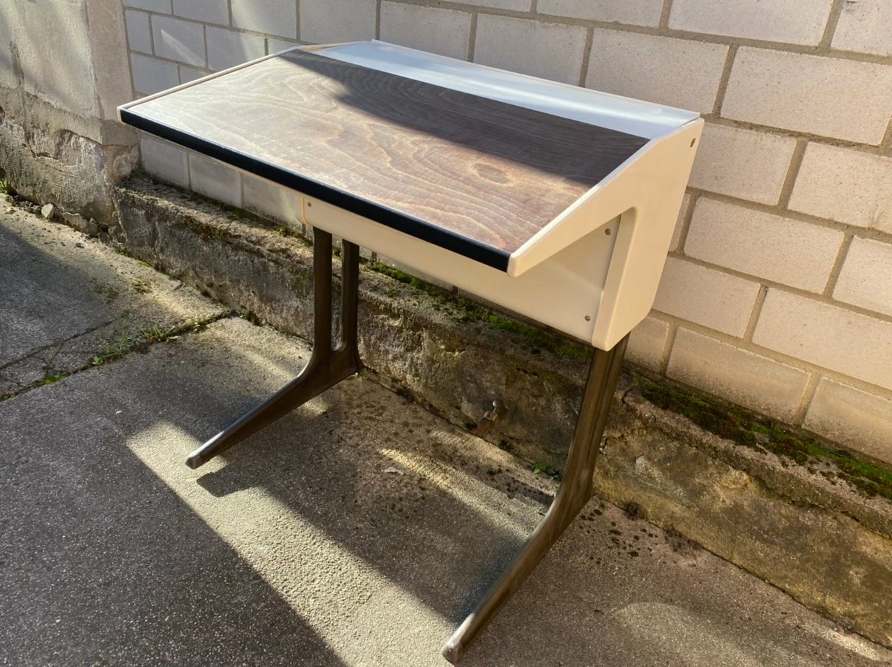 Vintage Desk With Book Tray By Luigi Colani For Flötotto 7 Vintage Desk With Book Tray By Luigi Colani For Flötotto - Image 5