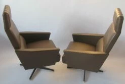 Vintage Swivel Armchairs By Up Závody Rousínov, Czechoslovakia, 1970s, Set Of 2 -PAMONO Sales vintage swivel armchairs by up zavody rousinov czechoslovakia 1970s set of 2 6