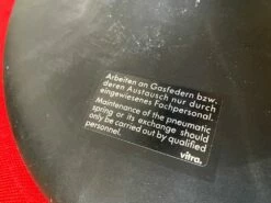 Vitra Pivot Office Chair By Antonio Citterio -PAMONO Sales vitra pivot office chair by antonio citterio 12