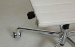 White Leather Ea-117 Office Chair By Charles Eames For Vitra, 2000s -PAMONO Sales white leather ea 117 office chair by charles eames for vitra 2000s 7